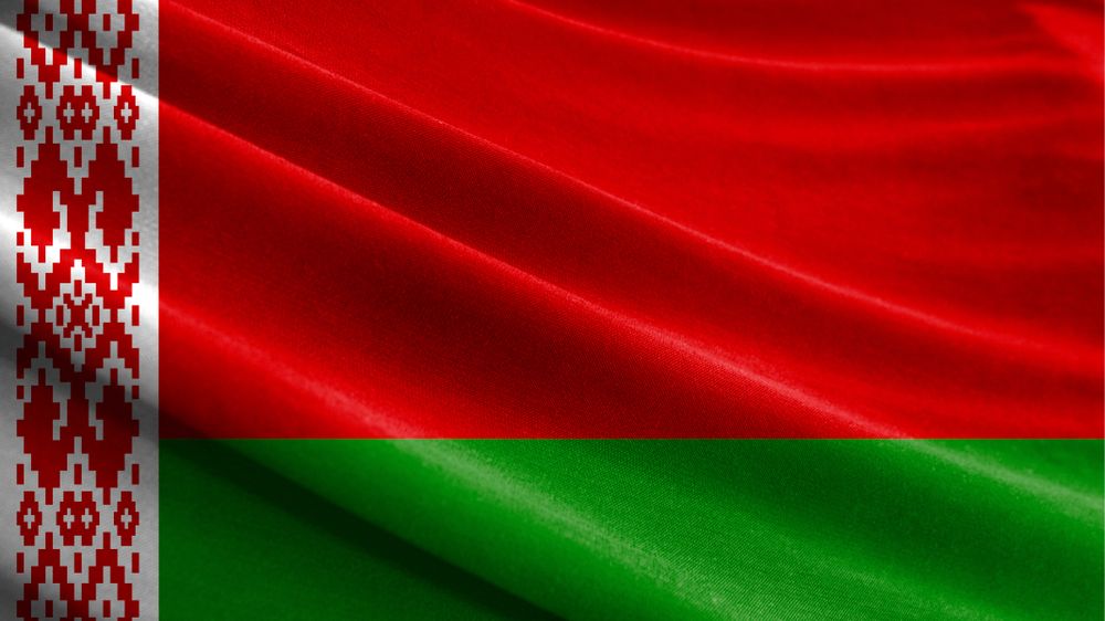 Liberecký kraj vyvěsil vlajku Běloruska ke dni solidarity
